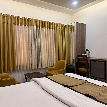 Hotel Kabir Ahmedabad Buitenkant foto