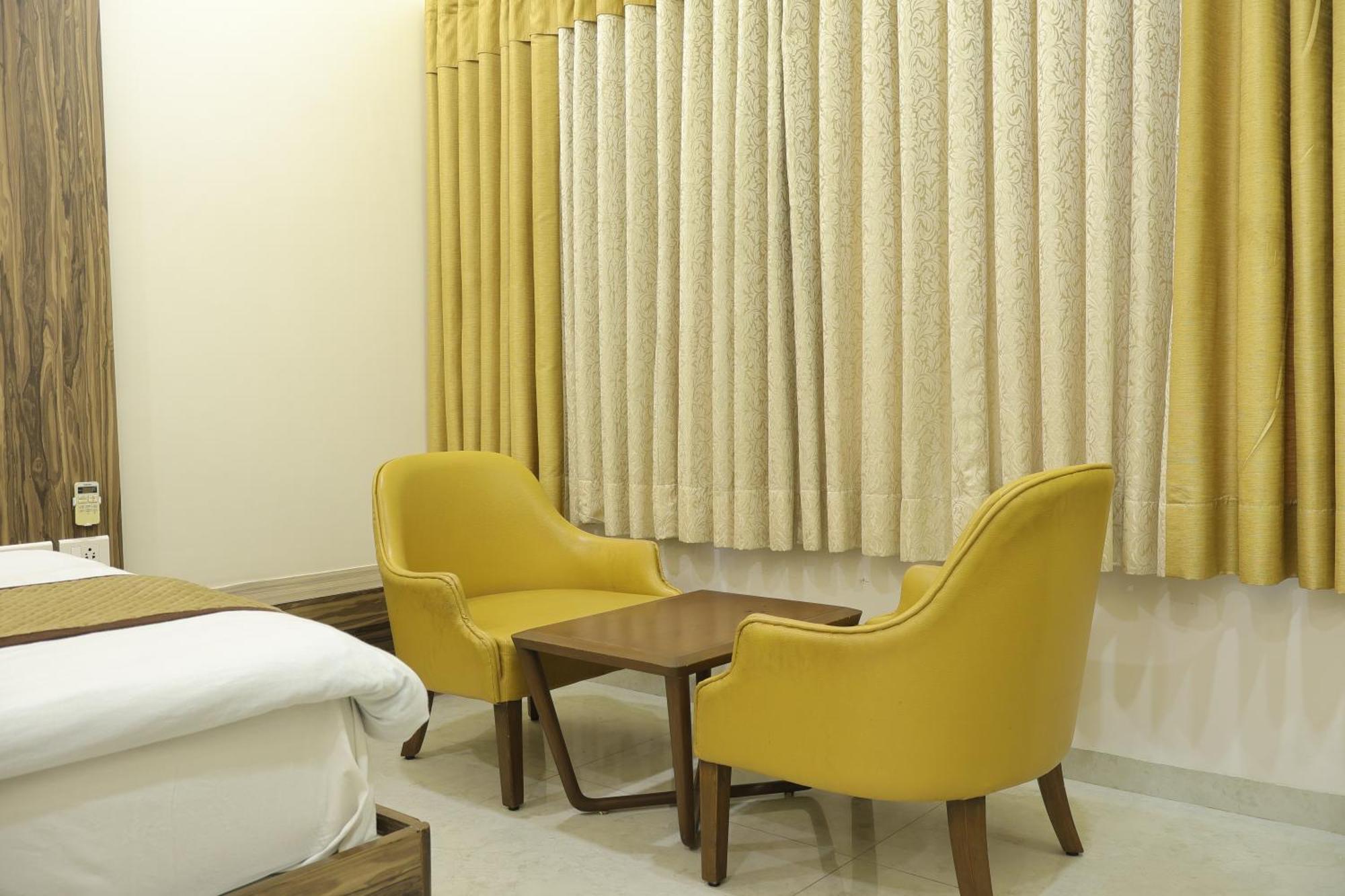 Hotel Kabir Ahmedabad Buitenkant foto