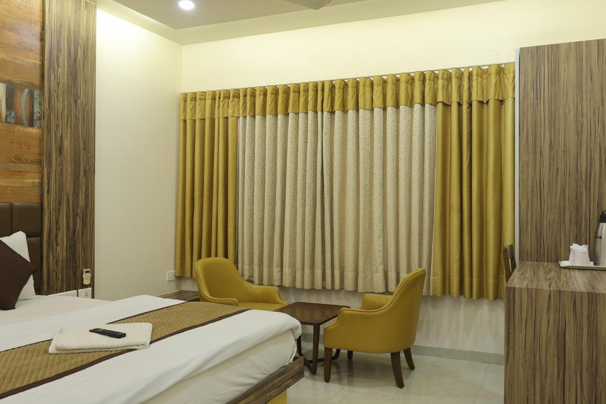Hotel Kabir Ahmedabad Buitenkant foto