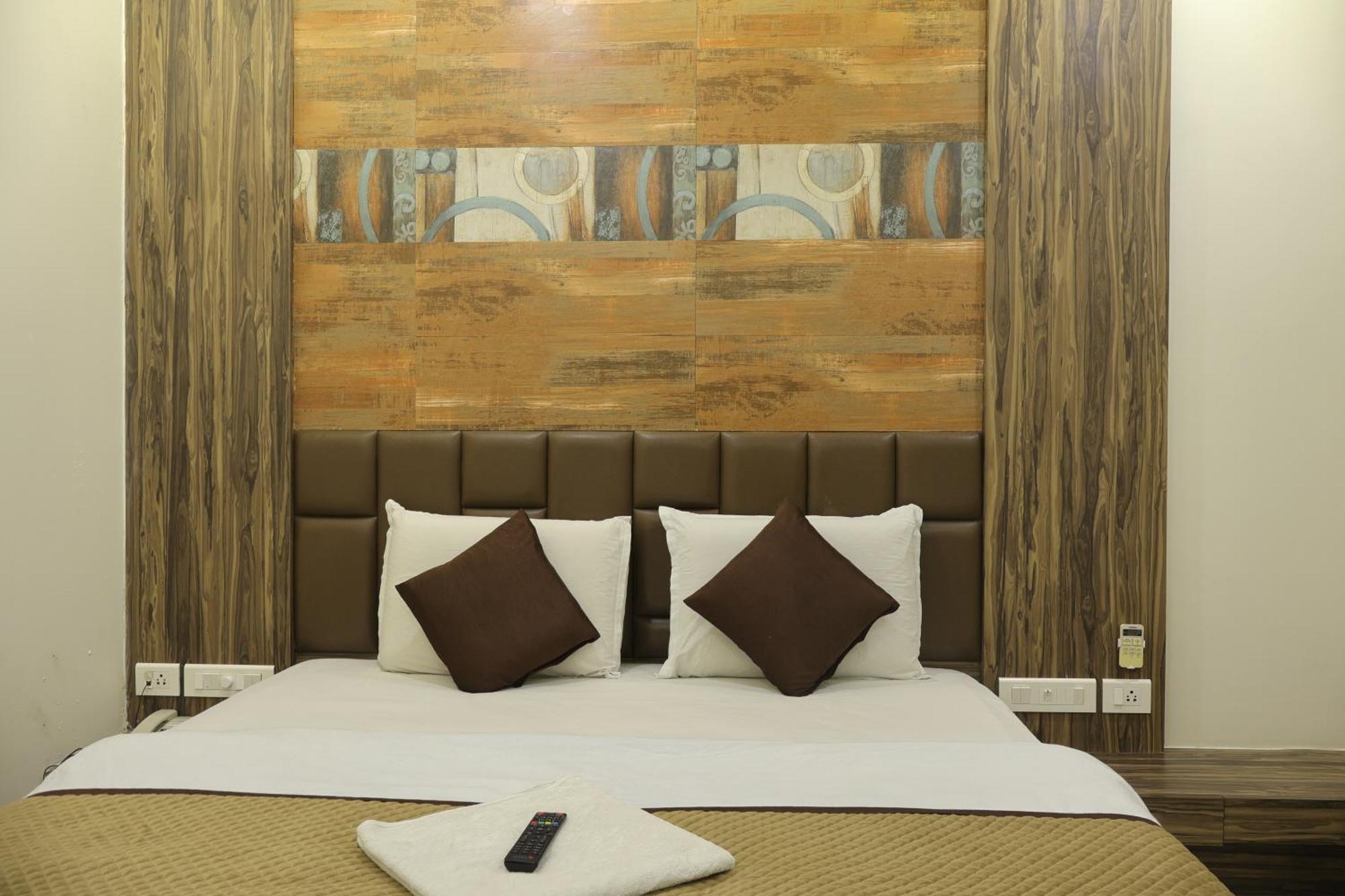 Hotel Kabir Ahmedabad Buitenkant foto