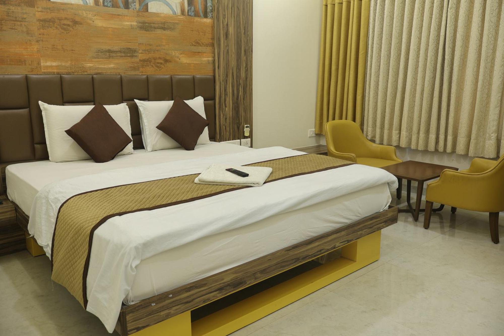Hotel Kabir Ahmedabad Buitenkant foto