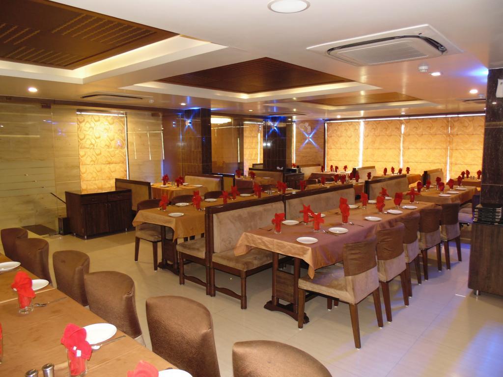Hotel Kabir Ahmedabad Buitenkant foto